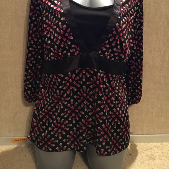 Black and red tunic top, NWOT - Picture 4 of 4